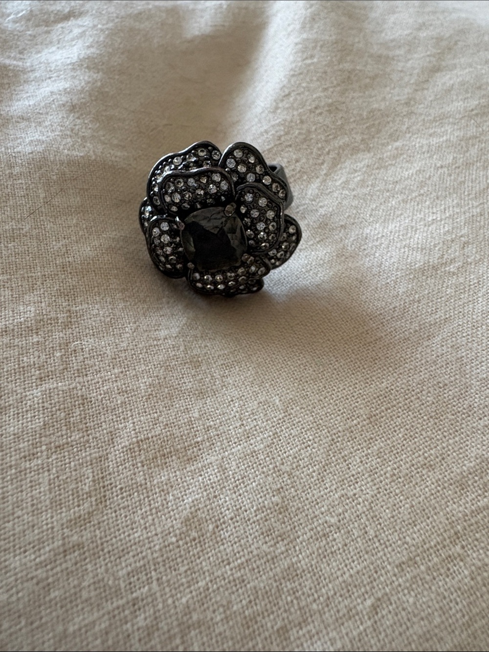 Stella & Dot Belle Fleur Flower Ring
